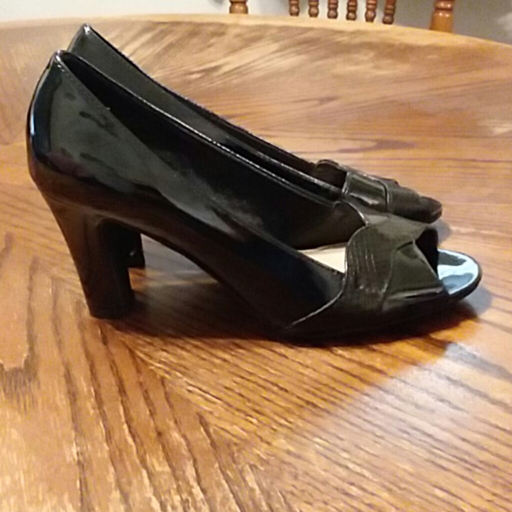 Woman shoes - Picture 4 of 4